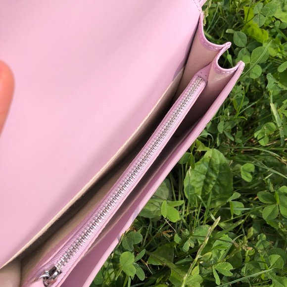 BAGGU Compact Leather Crossbody LILAC (RARE) - Picture 5 of 5